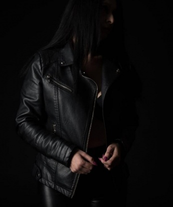 Страстная и игривая русая кошечка готова исполнить все твои желания! Приезжай ко мне и ты узнаешь, что такое настоящее наслаждение. 10145, 25 лет