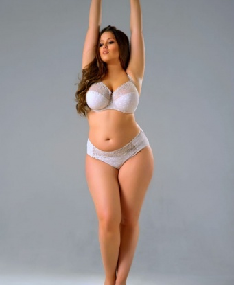 Соблазнительная и игривая красавица приглашает в гости мужчину для приятного времяпровождения. Я доставлю тебе настоящее удовольствие и подарю незабываемые моменты. Ты не пожалеешь! 10738, 25 лет